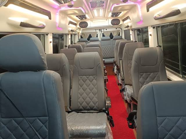 17 Seater TT